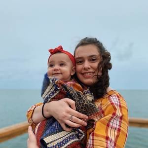 Meet your Posher, Emelia